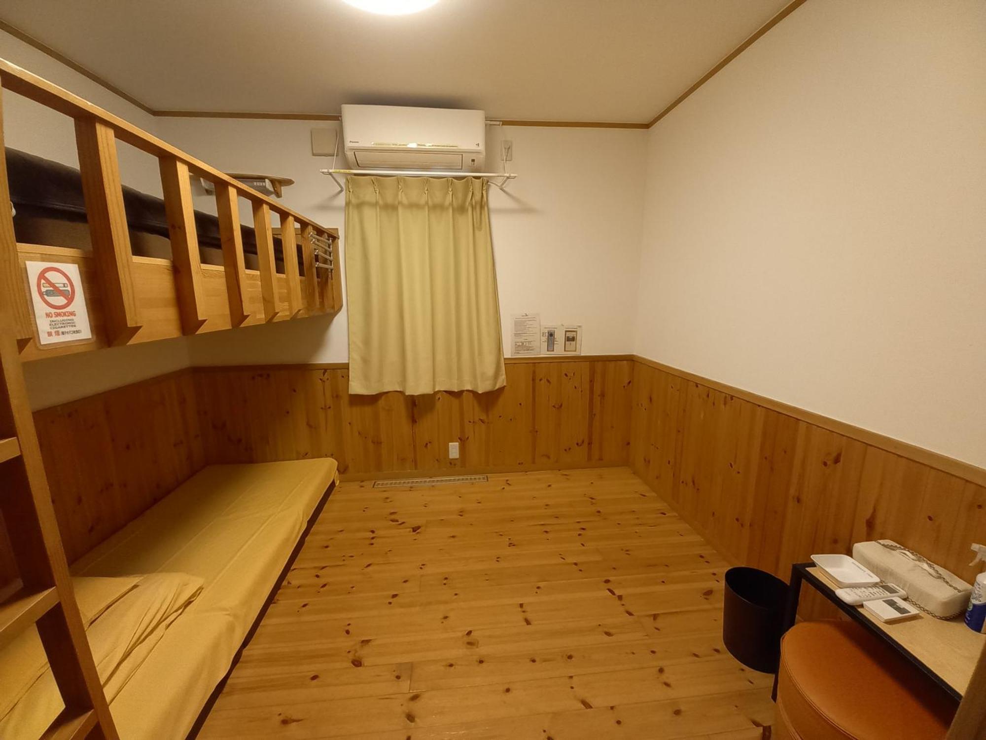 Orange Cabin Inn Far From Station Fujikawaguchiko Εξωτερικό φωτογραφία
